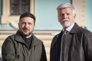 Česko pošle Ukrajině stíhačky, řekl Pavel v Kyjevě. Zmínil i dodávky radarů